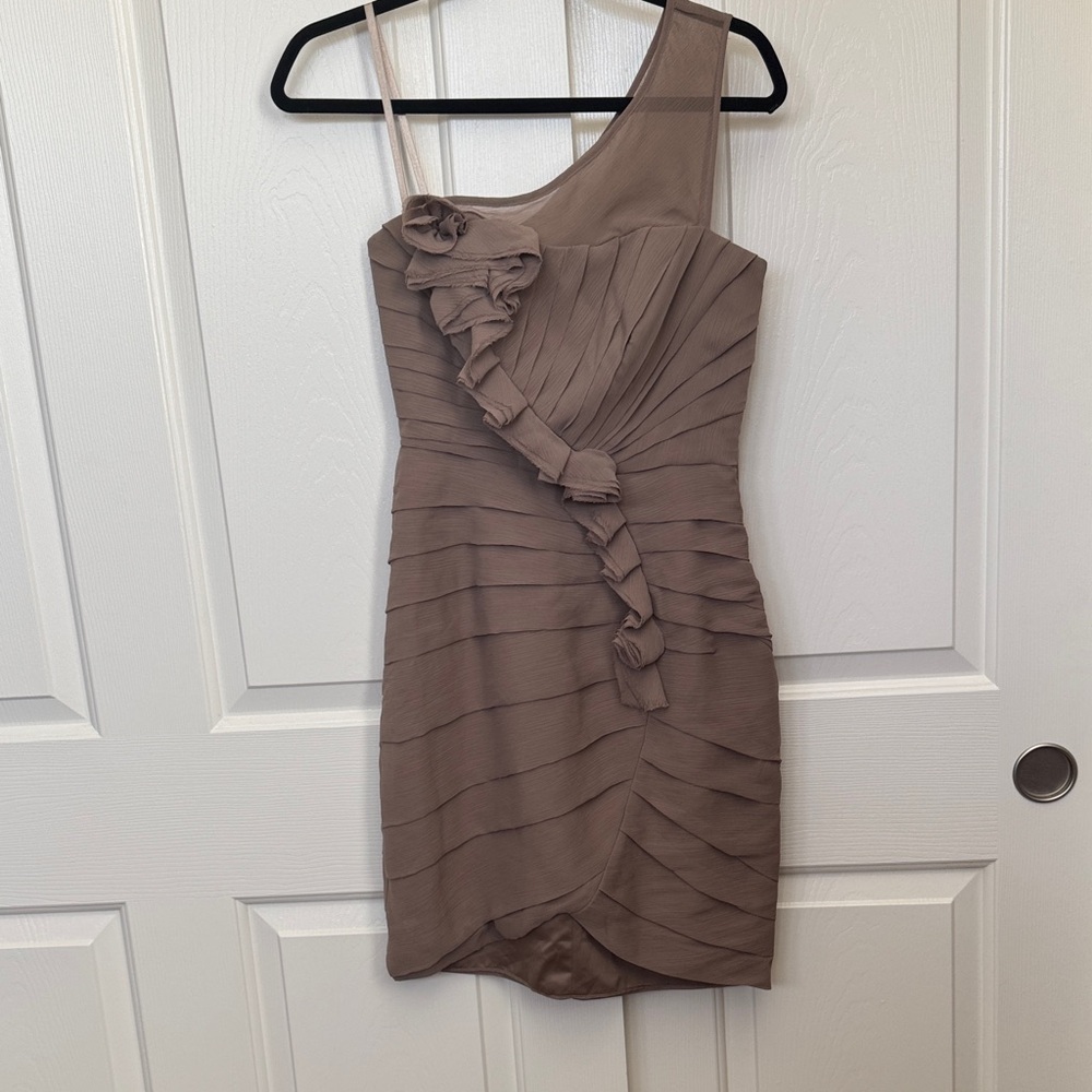 Max & Cleo brand, gorgeous Elegant Taupe One-Shoulder Dress